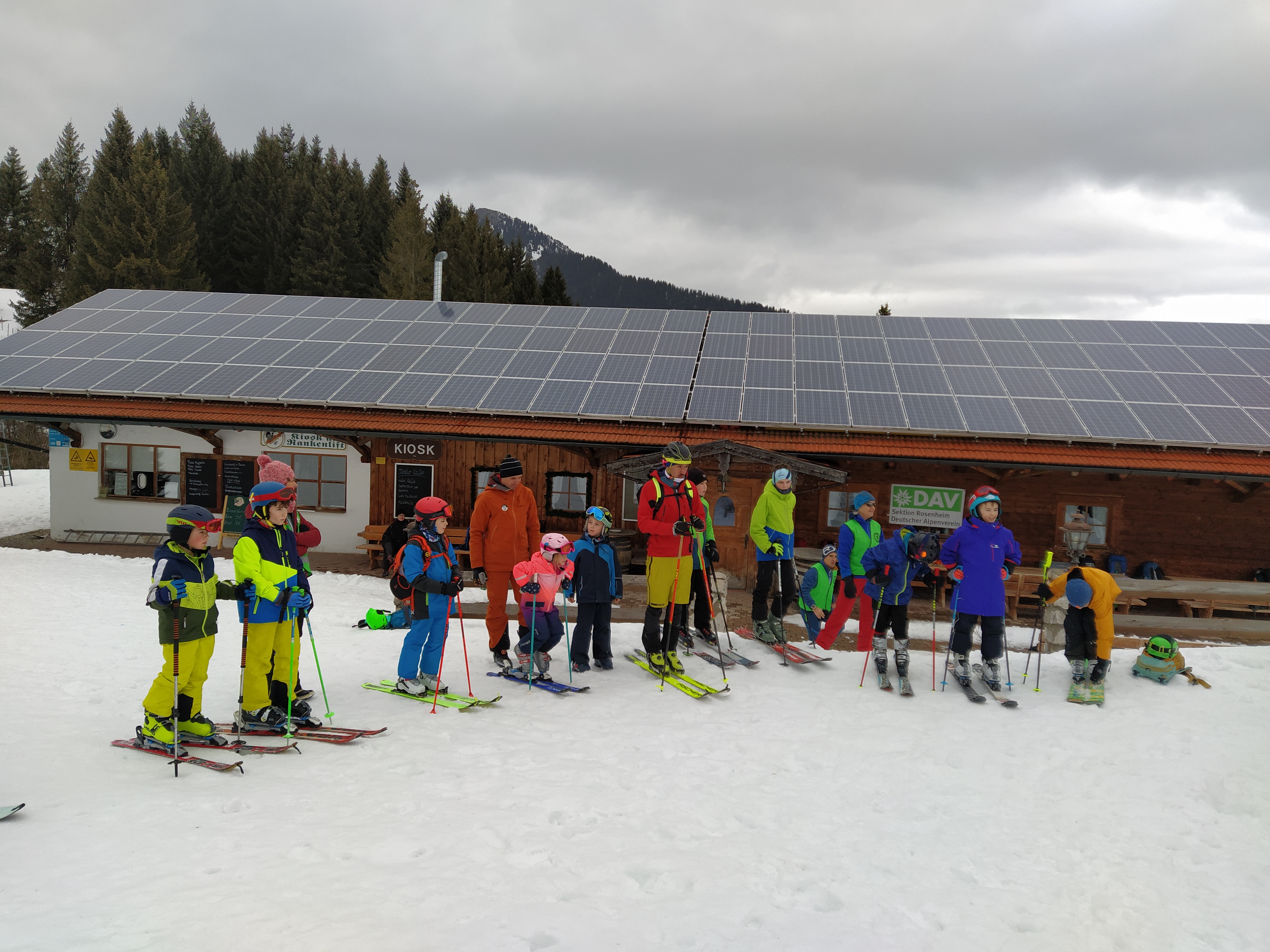 Kinder beim Skimo Kids Camp